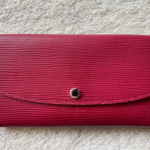 Louis Vuitton (LV) Emilie Wallet - Picture 2 of 10